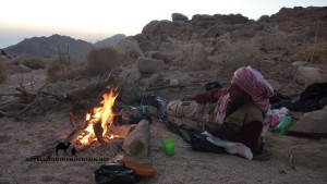 Bedouin with fire, Ben Hoffler, Go tell it on the mountain, Jiddet el ala